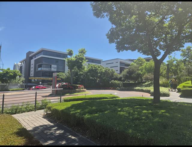 250M² OFFICE TO LET IN VORNA VALLEY